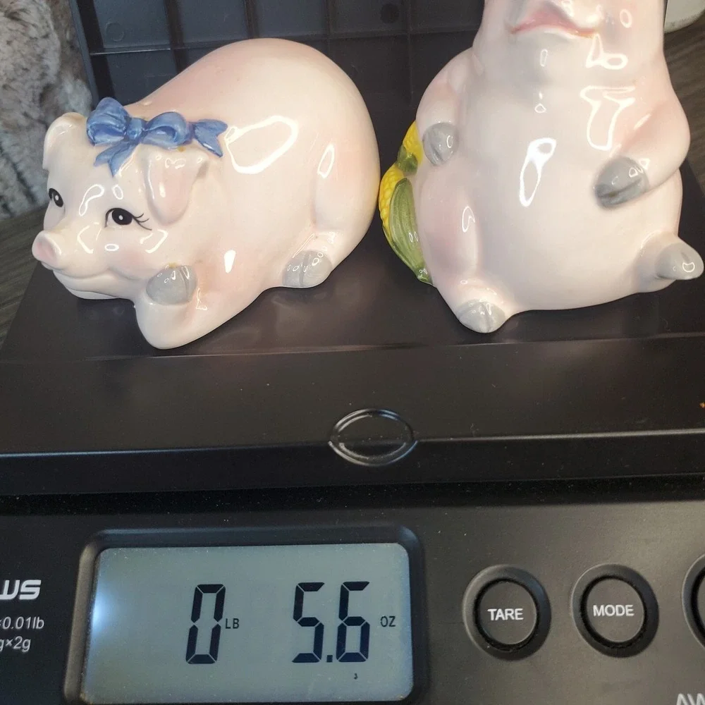 Vintage OTAGIRI Mary Ann Baker Pink Country‎ PIG Salt N Pepper Shaket Set